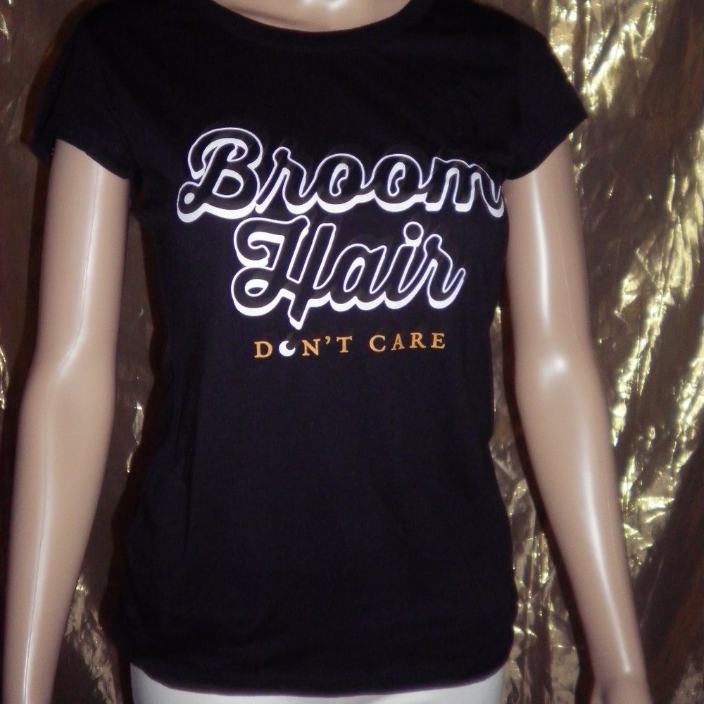 Wound Up T-shirt size S